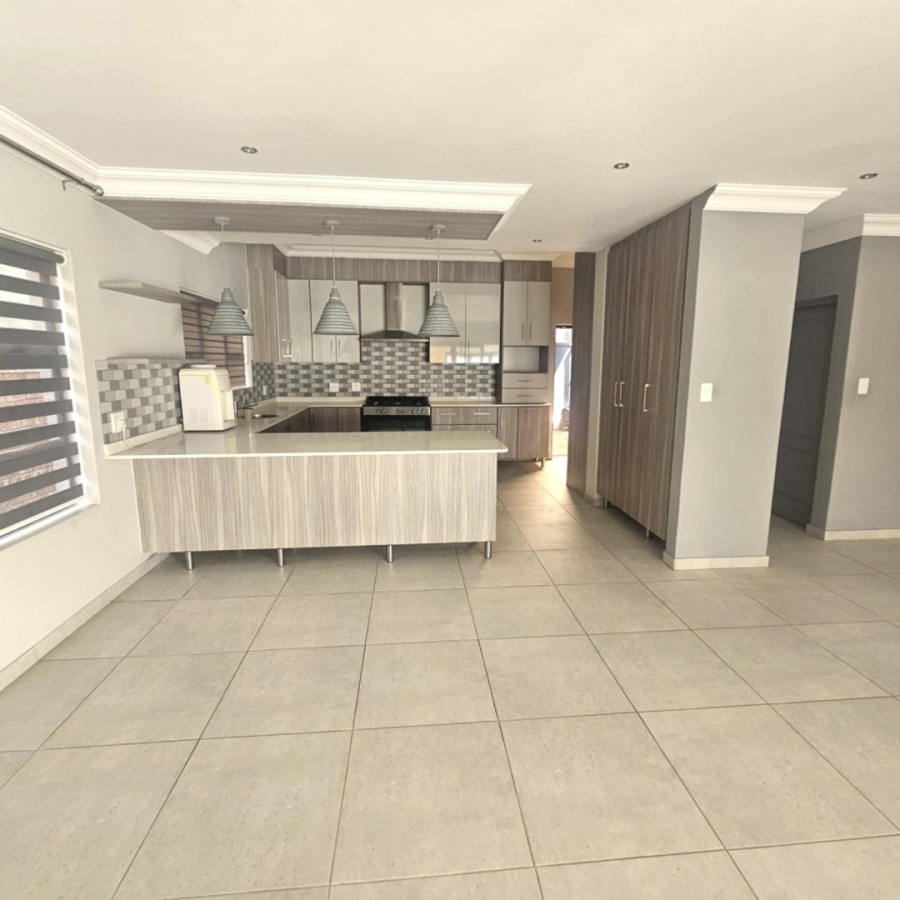 To Let 3 Bedroom Property for Rent in Boschdal North West